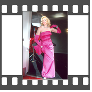 Perris-Theatre-Marilyn-Monroe-look-alike